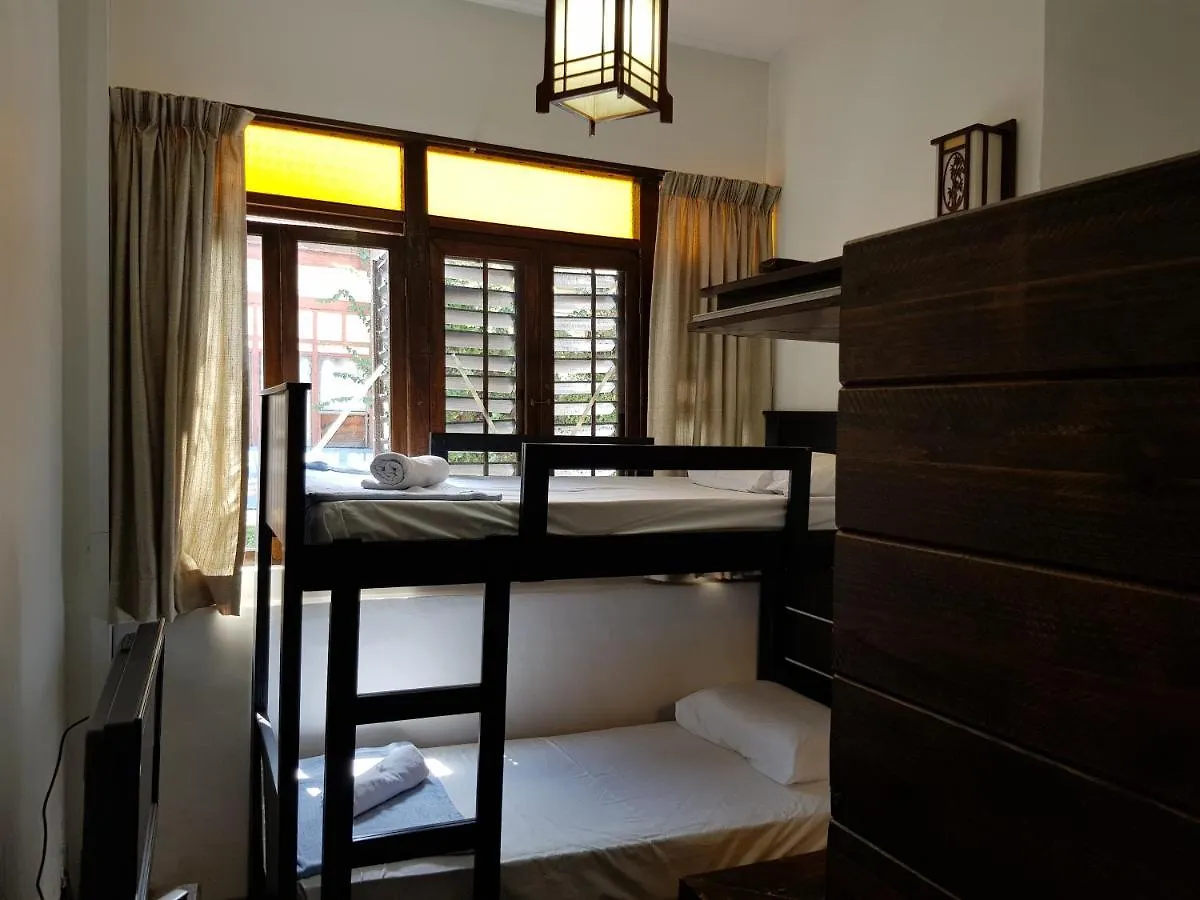5Imply 9Ice Heritage George Town